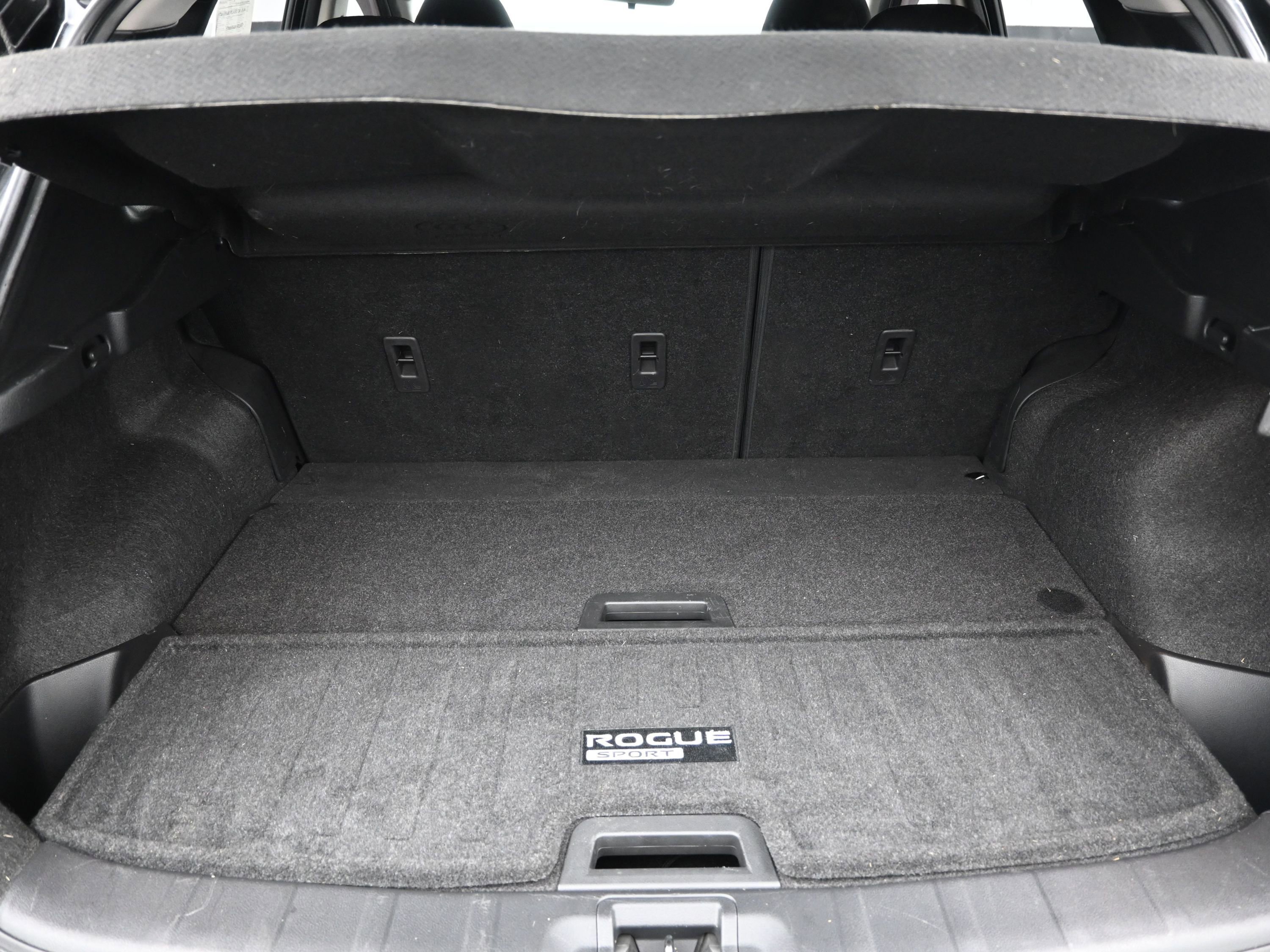 Used 2020 Nissan Rogue Sport SV image 23