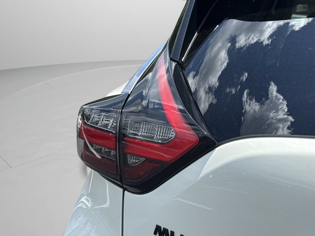 Certified 2023 Nissan Murano SV w/ SV Midnight Edition Package FWD image 13