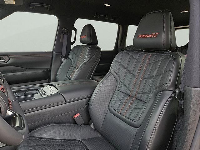 Used 2025 Nissan Armada PRO-4X image 13