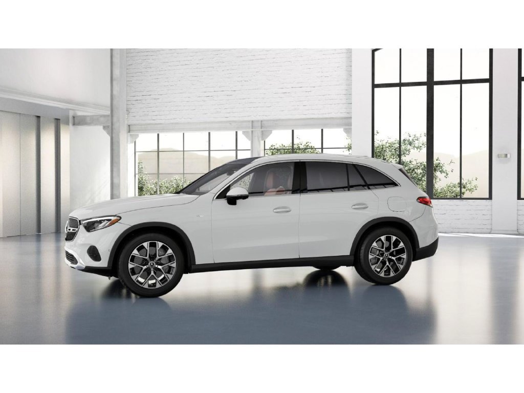 Used 2025 Mercedes-Benz GLC 350e 4MATIC image 36