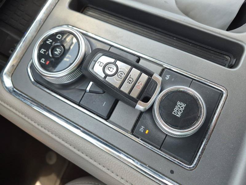 Used 2021 Ford Expedition Max XLT AWD/4WD image 11