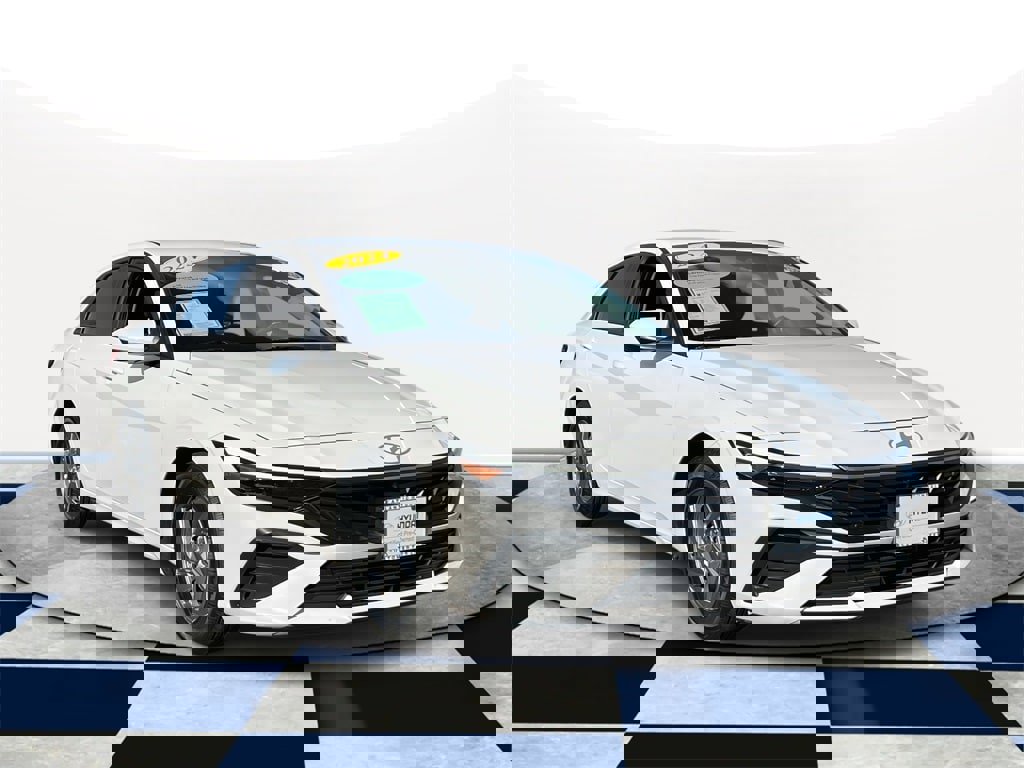 Certified 2024 Hyundai Elantra SE