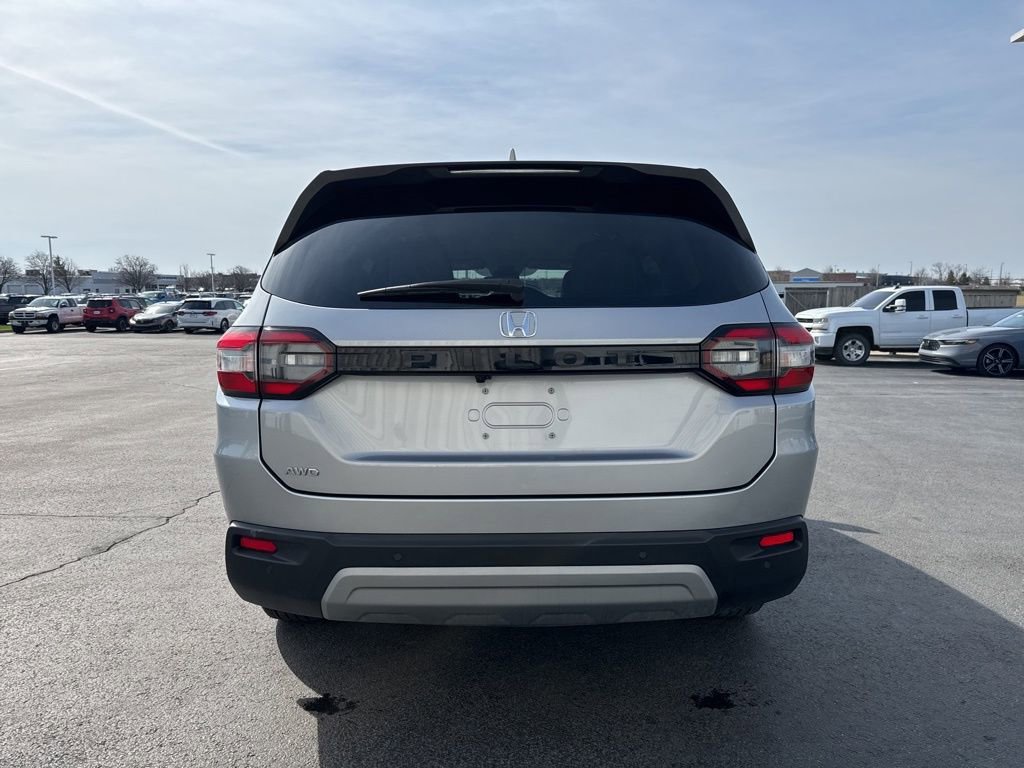 Used 2025 Honda Pilot EX-L image 6