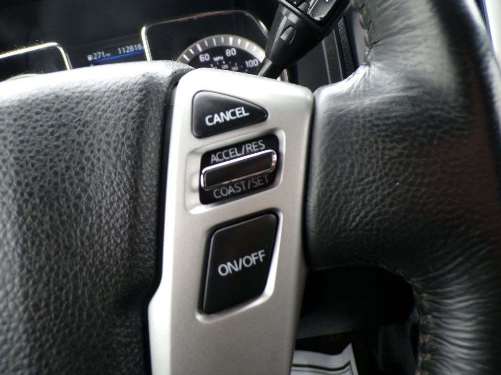 Used 2019 Nissan Titan SV w/ SV Convenience Package AWD/4WD image 19