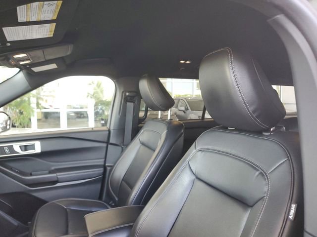 Used 2020 Ford Explorer XLT w/ Equipment Group 202A image 16