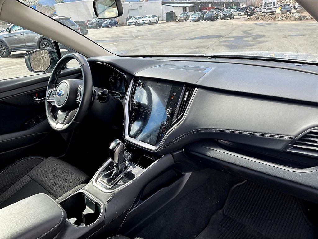 Used 2024 Subaru Outback Premium AWD/4WD image 14