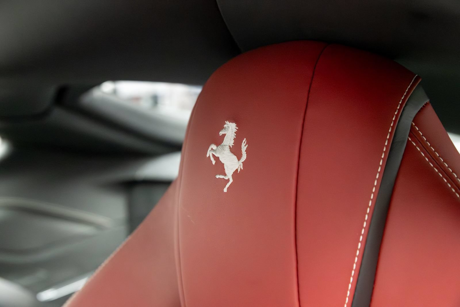 Used 2020 Ferrari 812 Superfast RWD image 19