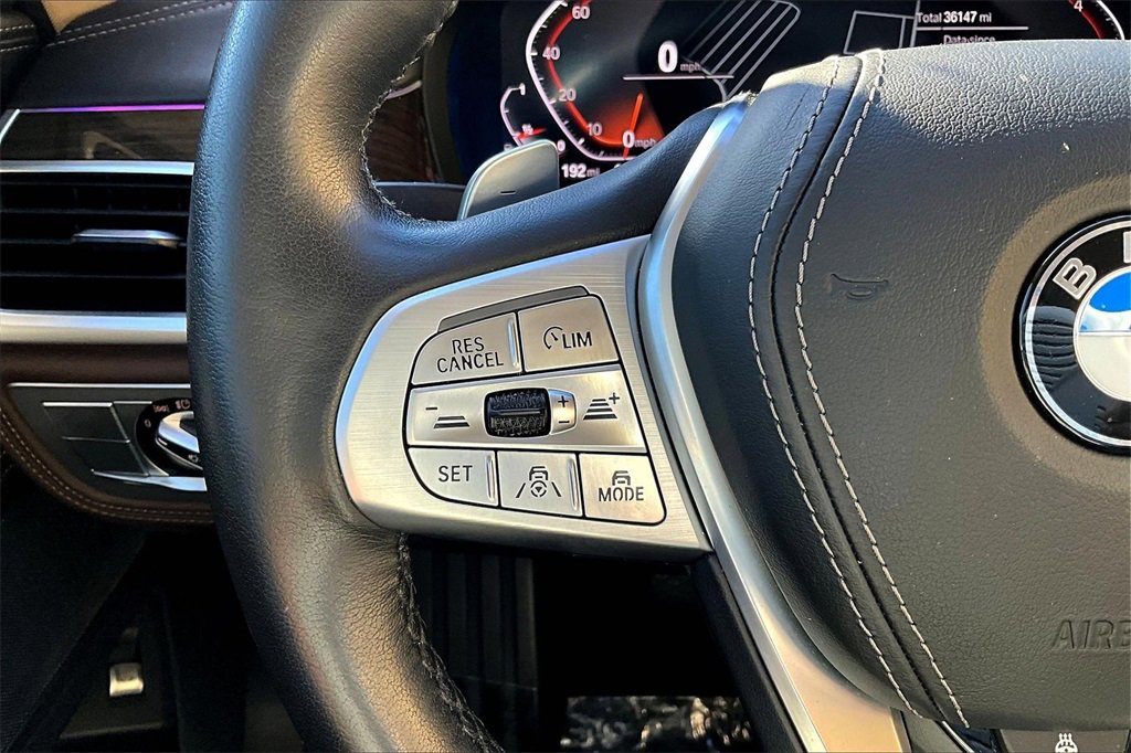 Used 2022 BMW 750i xDrive 750i xDrive w/ Executive Package image 11