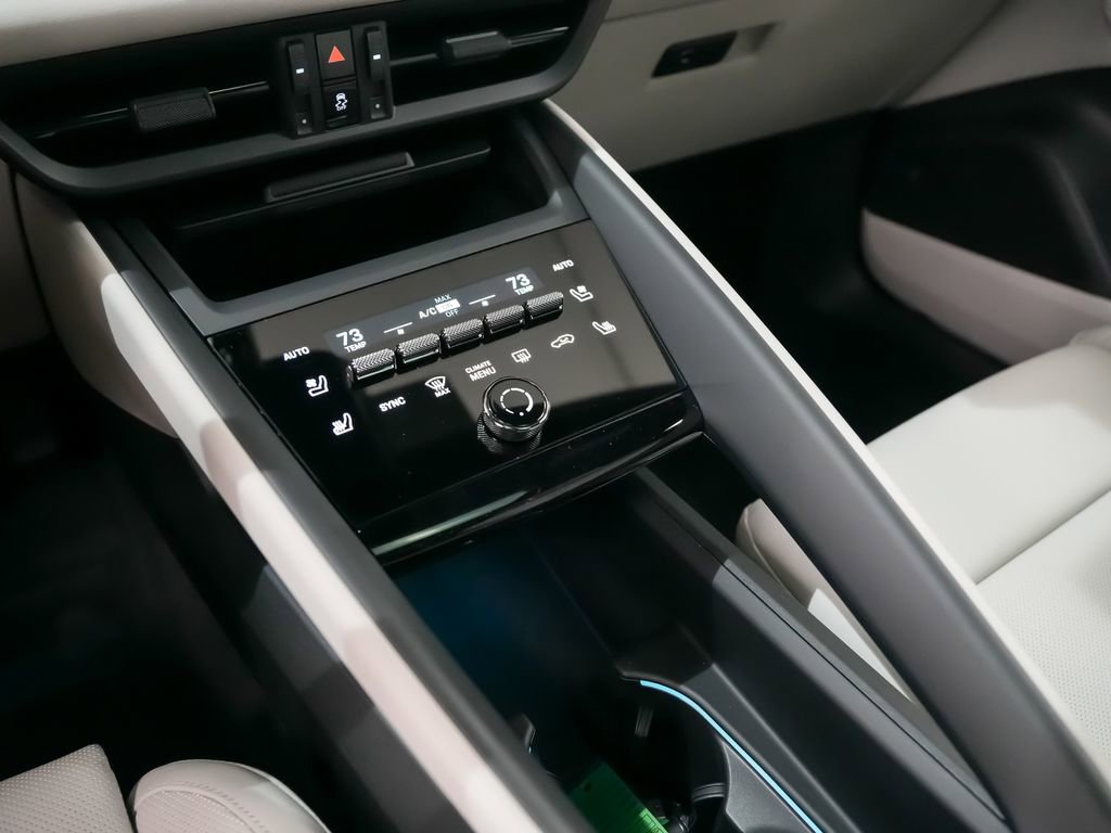 New 2026 Porsche Macan 4 Electric image 33