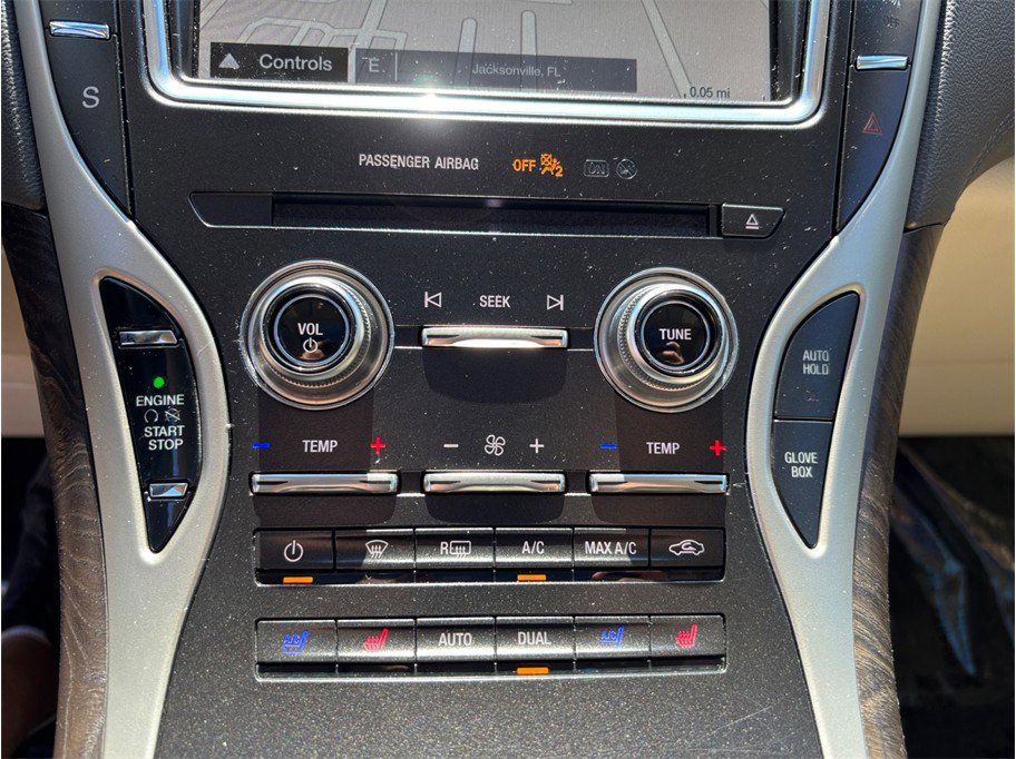 Used 2018 Lincoln MKX Reserve w/ Driver Assistance Package image 34