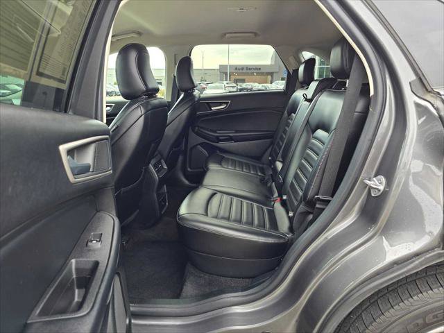 Used 2022 Ford Edge SEL image 18