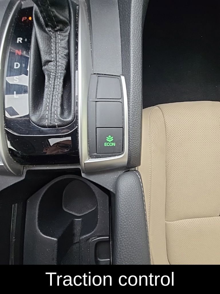 Used 2018 Honda Civic Touring image 18