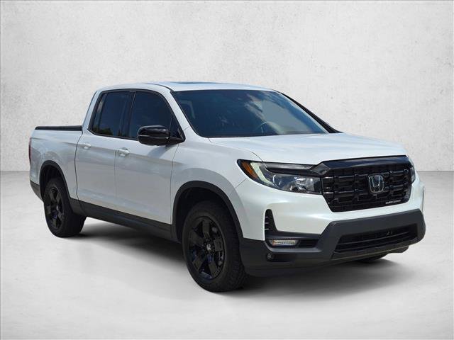 Used 2025 Honda Ridgeline Black Edition image 3