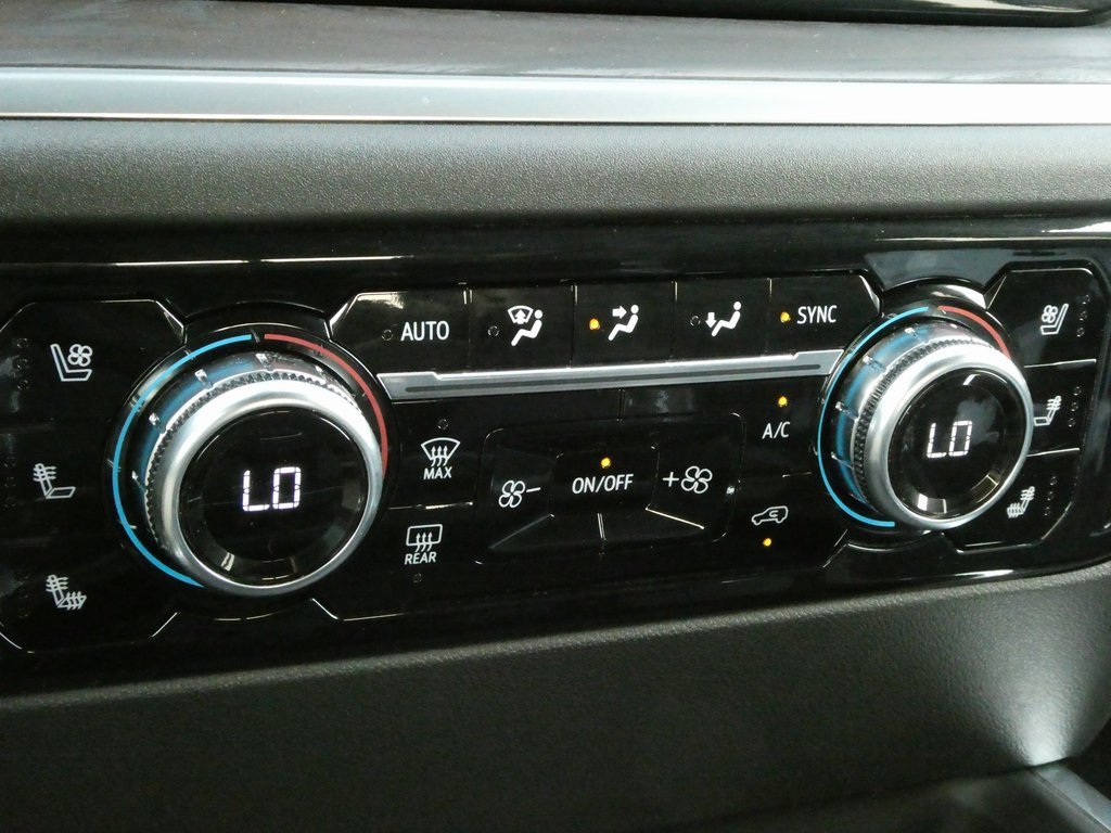 New 2025 GMC Sierra 2500 SLT w/ SLT Premium Package image 17