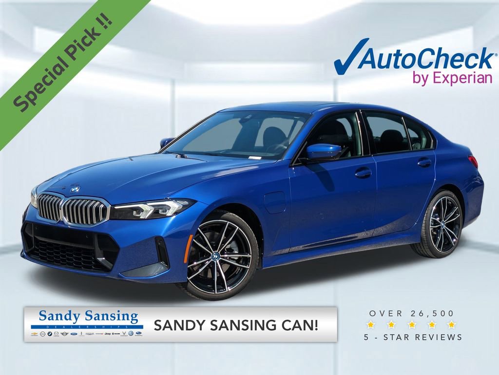 Used 2024 BMW 330e image 1