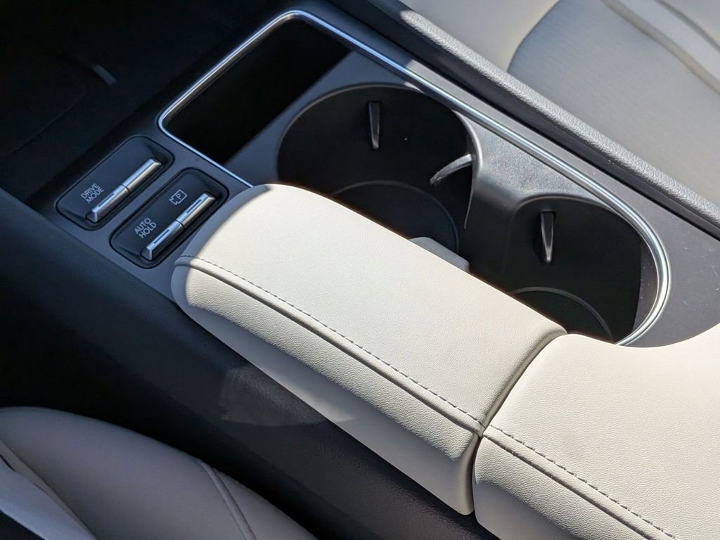 New 2026 Hyundai Sonata SEL FWD image 24
