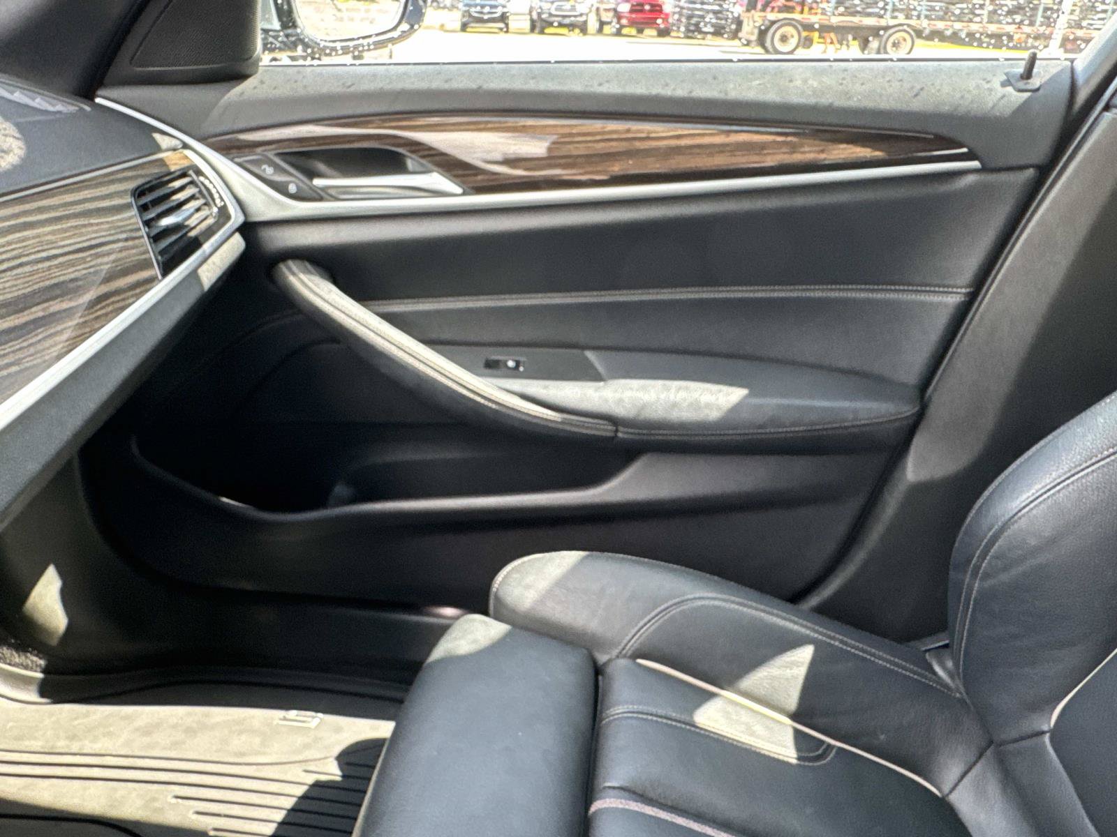 Used 2019 BMW 540i xDrive w/ Executive Package AWD/4WD image 25