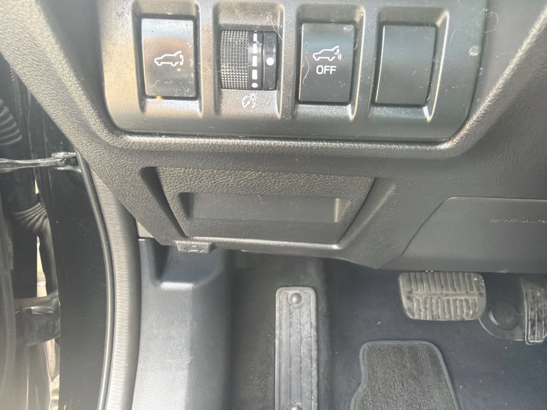 Used 2023 Subaru Outback Premium AWD/4WD image 21