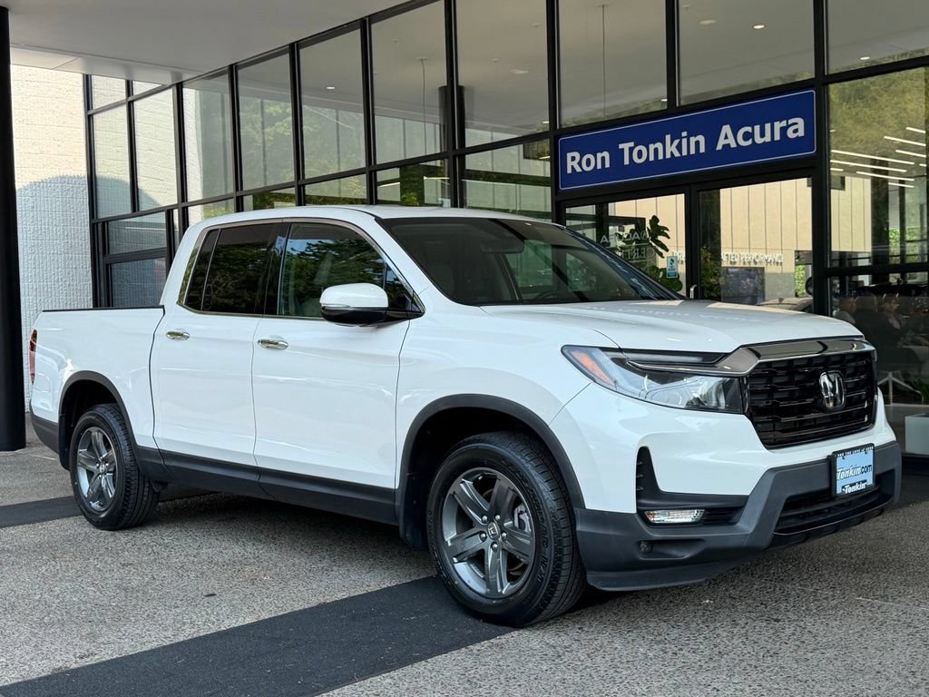 Used 2023 Honda Ridgeline RTL-E image 2
