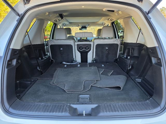 Used 2023 Honda Pilot Touring image 17