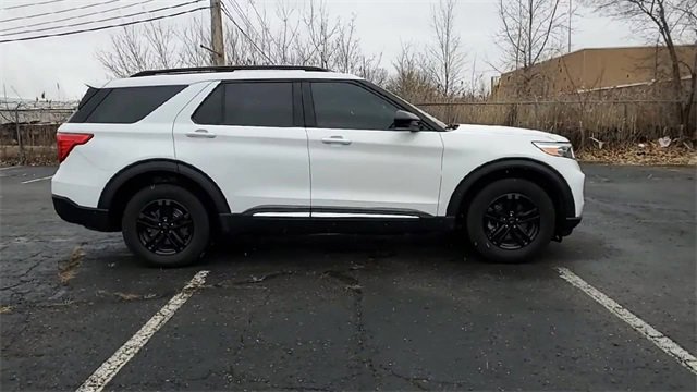 Used 2021 Ford Explorer XLT w/ Equipment Group 202A image 9