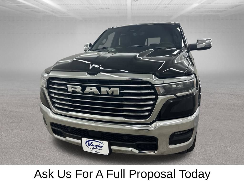 Used 2025 RAM 1500 Laramie AWD/4WD image 6