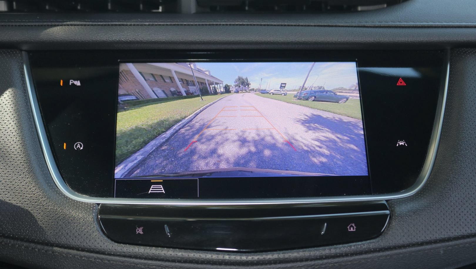 Used 2023 Cadillac XT6 Luxury FWD image 25