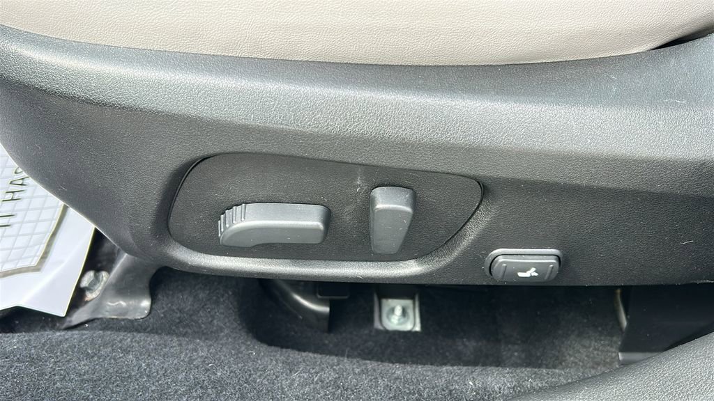 Used 2017 Subaru Forester 2.5i Limited image 12