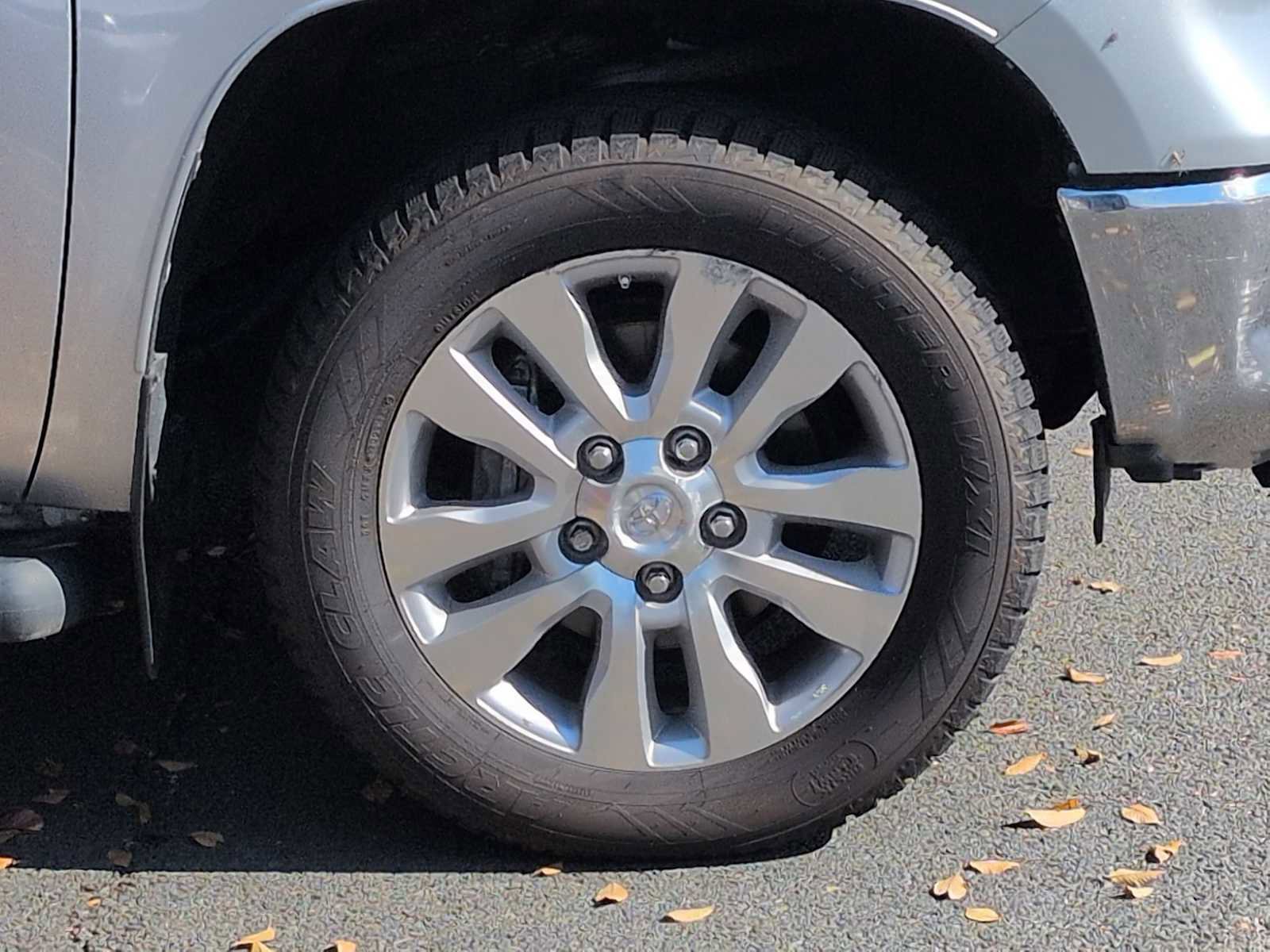 Used 2020 Toyota Tundra SR5 w/ SR5 Upgrade Package image 14