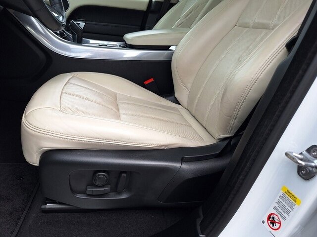 Used 2022 Land Rover Range Rover Sport HSE Silver Edition image 32