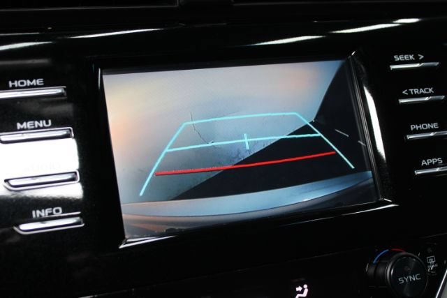 Used 2018 Toyota Camry LE FWD image 20