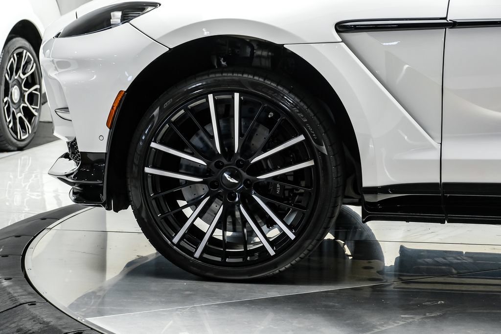 Used 2023 Aston Martin DBX 707 AWD/4WD image 60