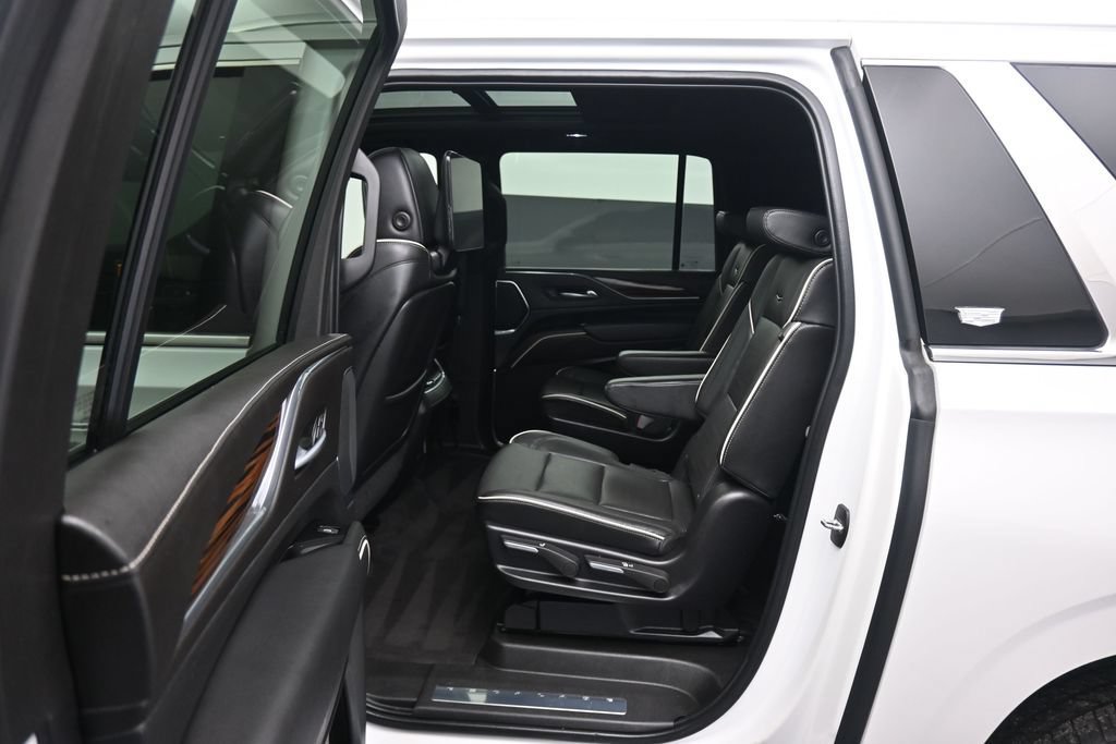 Used 2024 Cadillac Escalade ESV Premium Luxury w/ LPO, Floor Liner Package AWD/4WD image 41
