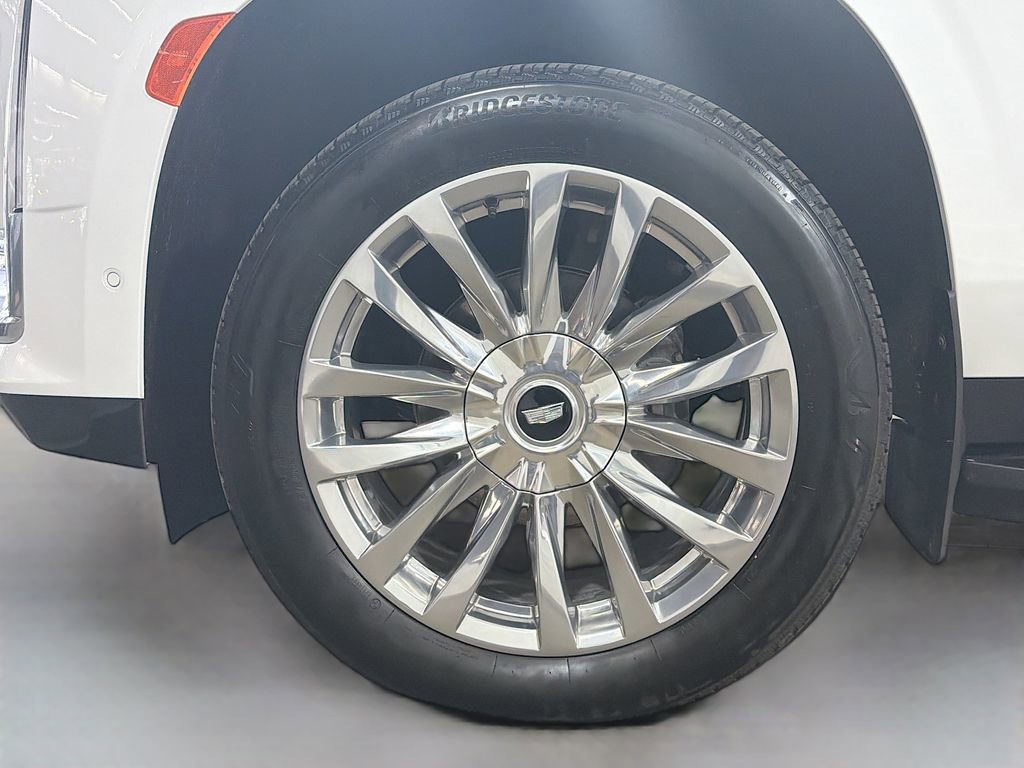 Used 2024 Cadillac Escalade Premium Luxury image 33