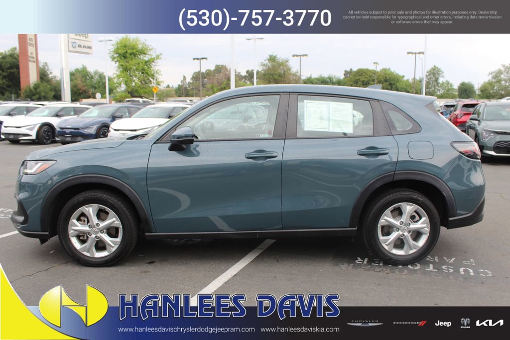 Used 2023 Honda HR-V LX image 2