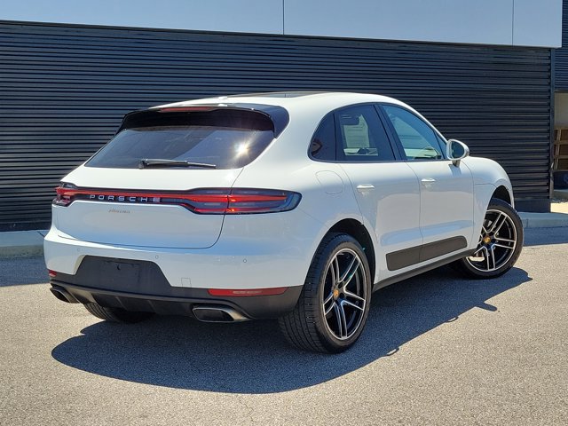 Certified 2020 Porsche Macan AWD/4WD image 7