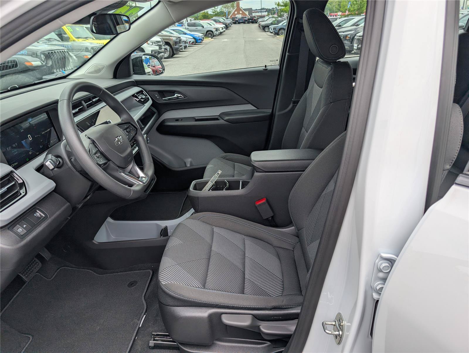 New 2027 Chevrolet Bolt LT FWD image 10