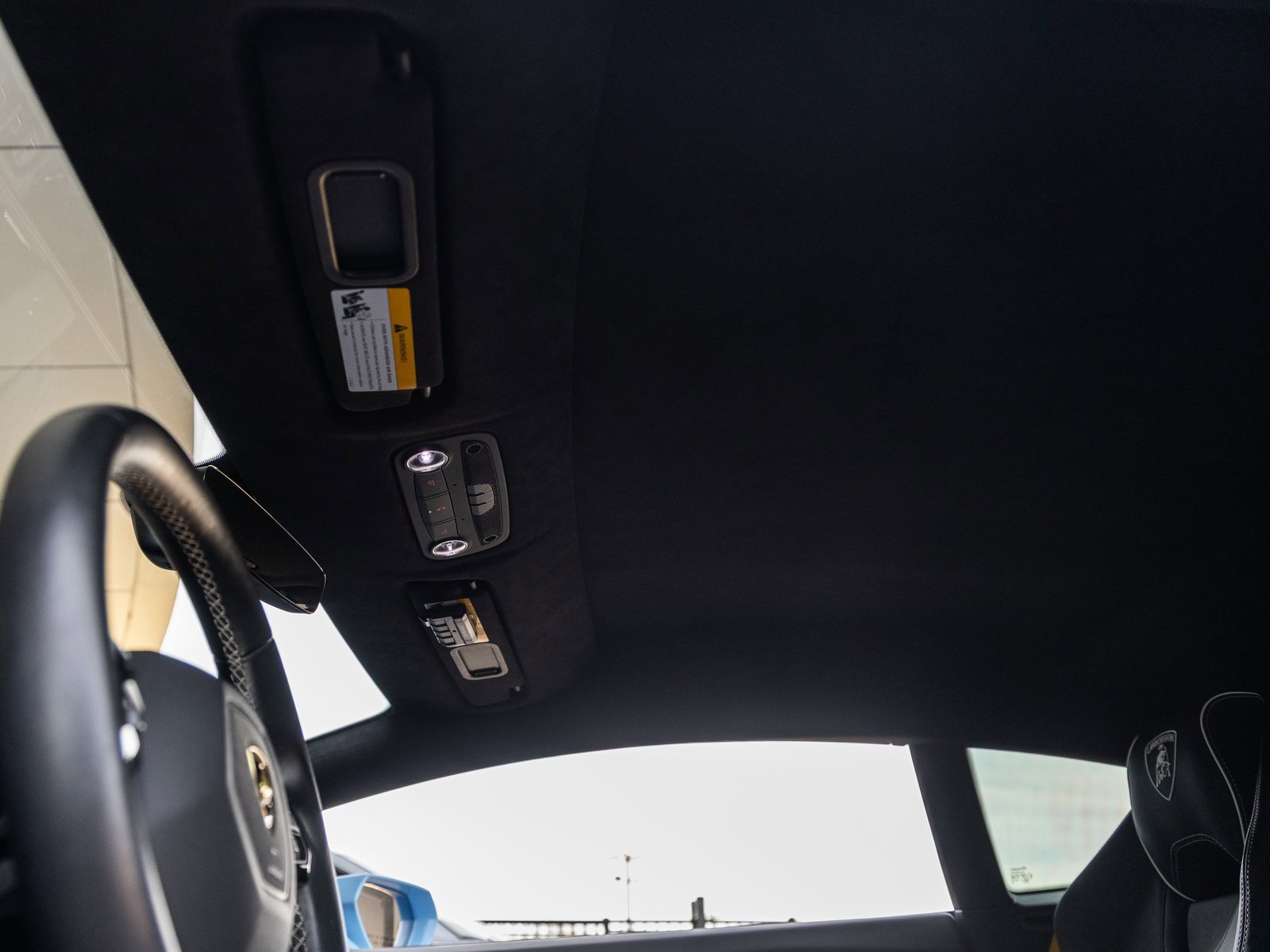 Used 2023 Lamborghini Huracan EVO image 28