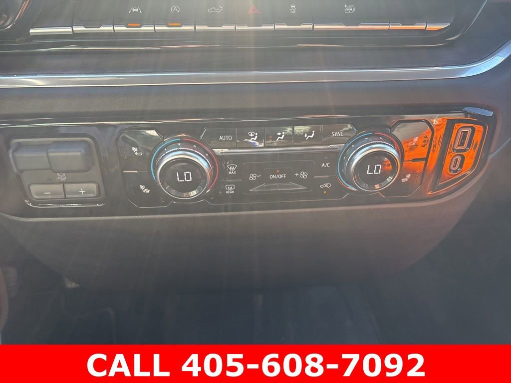 Used 2025 GMC Sierra 1500 SLT AWD/4WD image 11