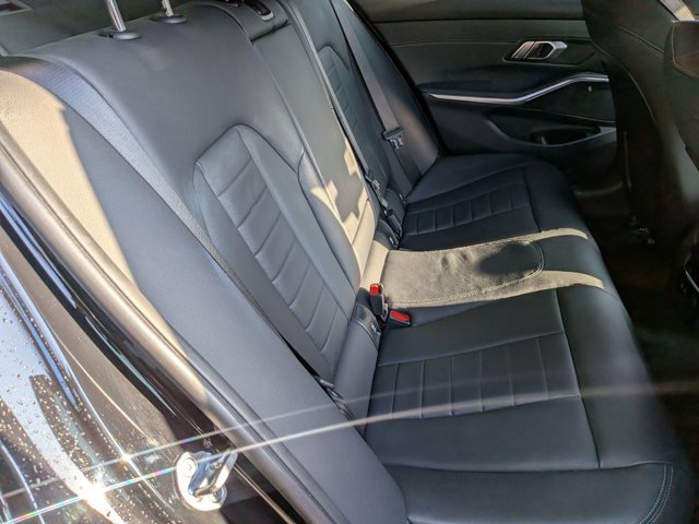 Used 2020 BMW 330i Sedan w/ Premium Package RWD image 16