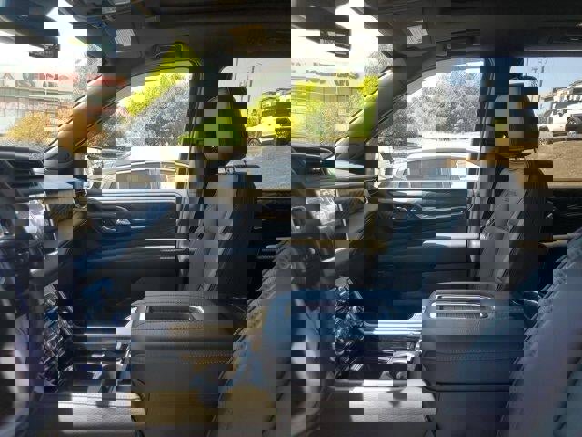 Used 2024 GMC Yukon Denali image 16