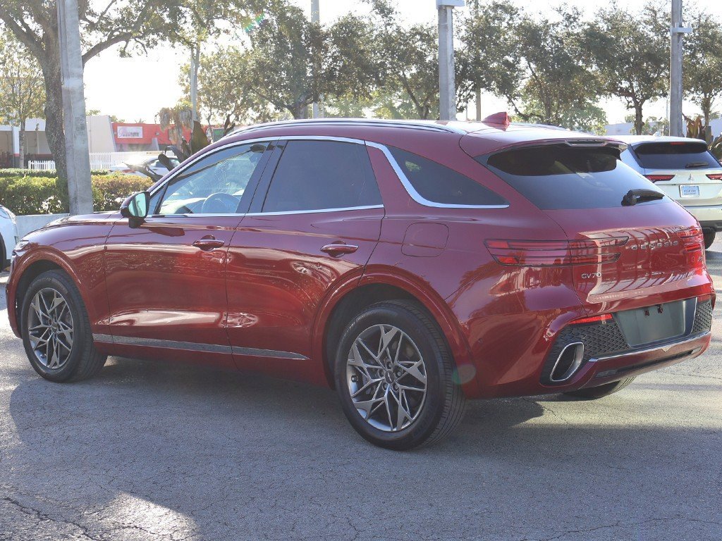 Used 2023 Genesis GV70 2.5T w/ Advanced Package image 12