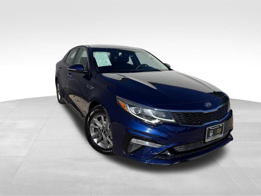 Used 2019 Kia Optima LX image 2