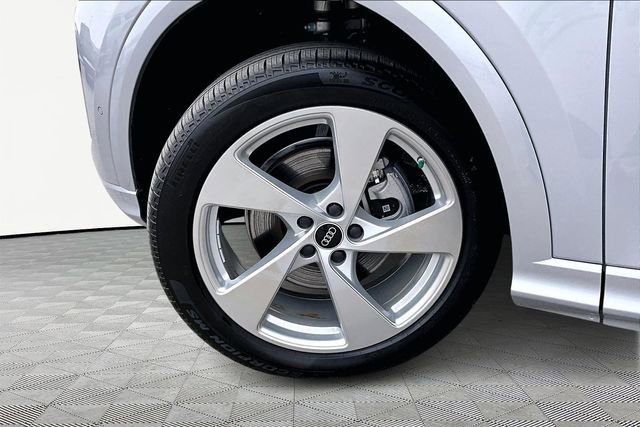 New 2025 Audi Q5 Premium Plus image 8
