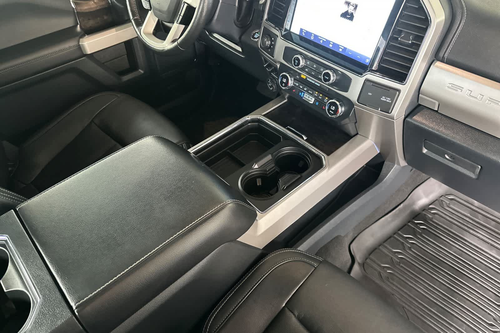 Certified 2022 Ford F350 Lariat w/ Lariat Ultimate Package AWD/4WD image 15