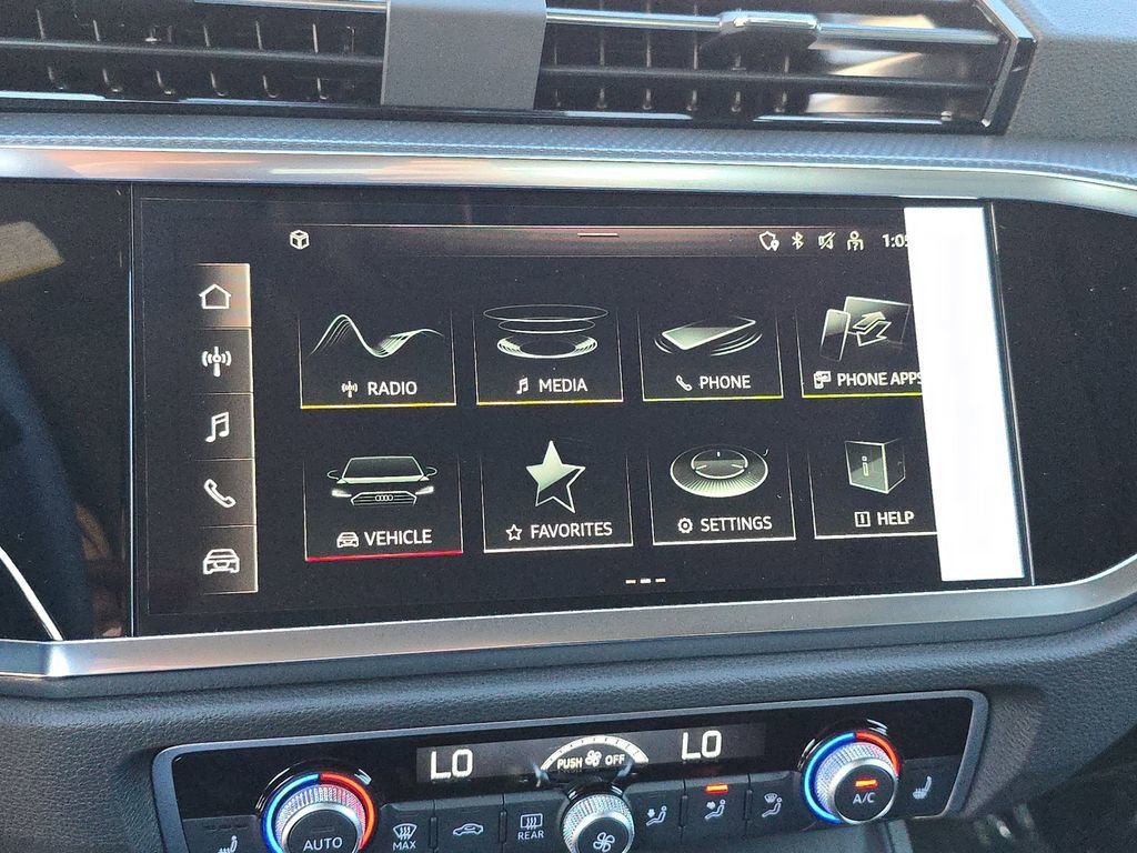 Certified 2025 Audi Q3 2.0T Premium w/ Convenience Package image 24