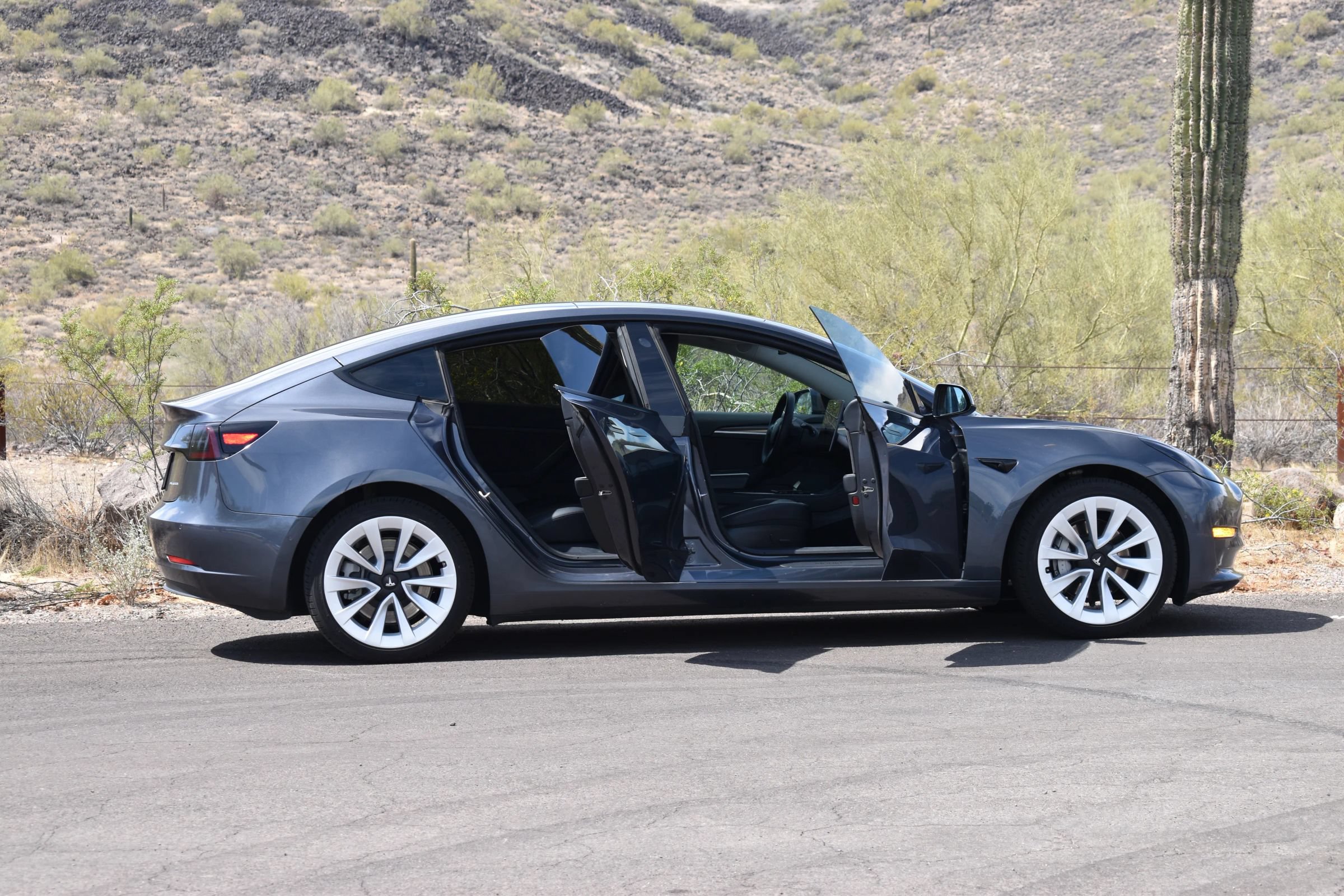 Used 2023 Tesla Model 3 Standard Range RWD image 7