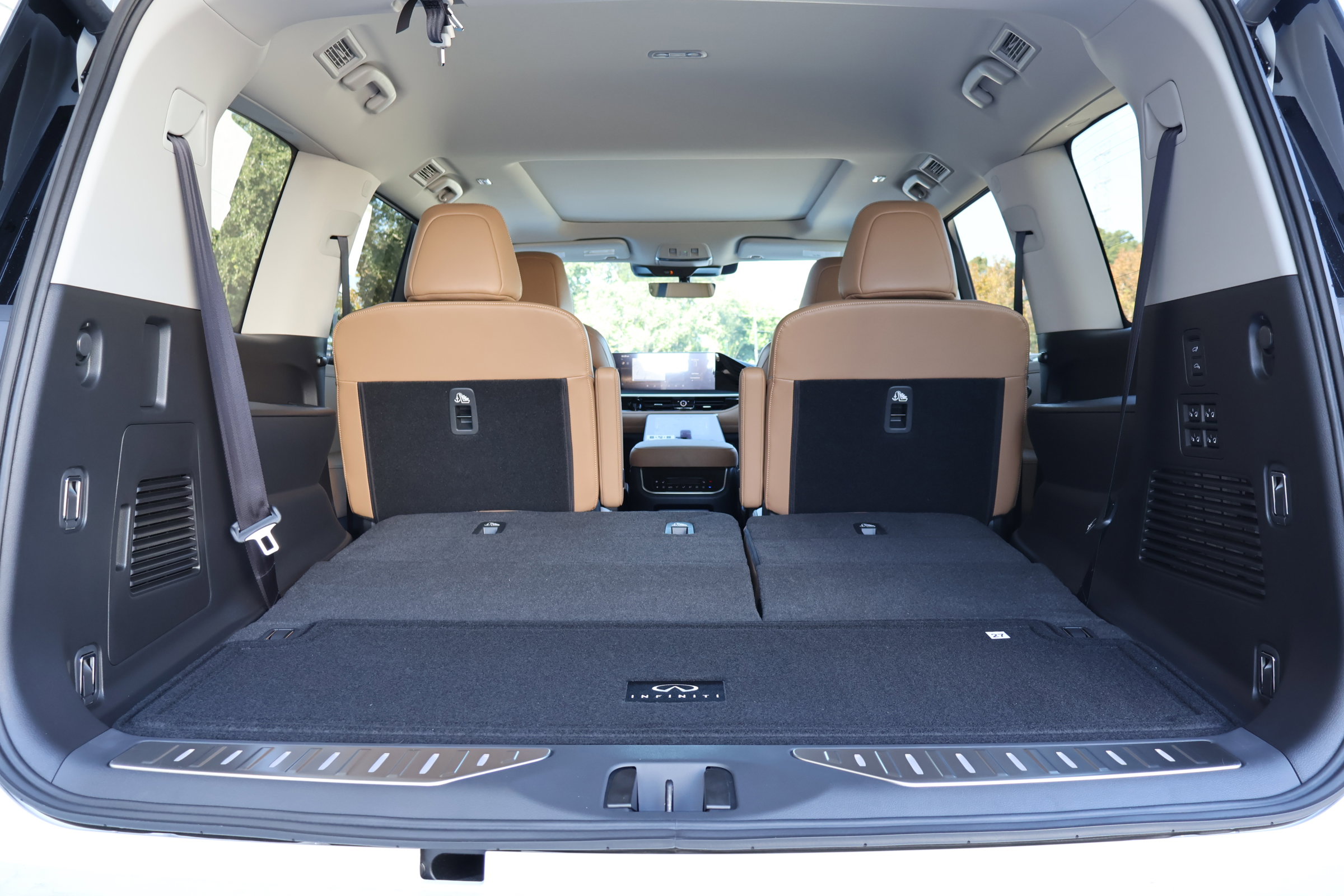 New 2026 INFINITI QX80 Luxe image 21