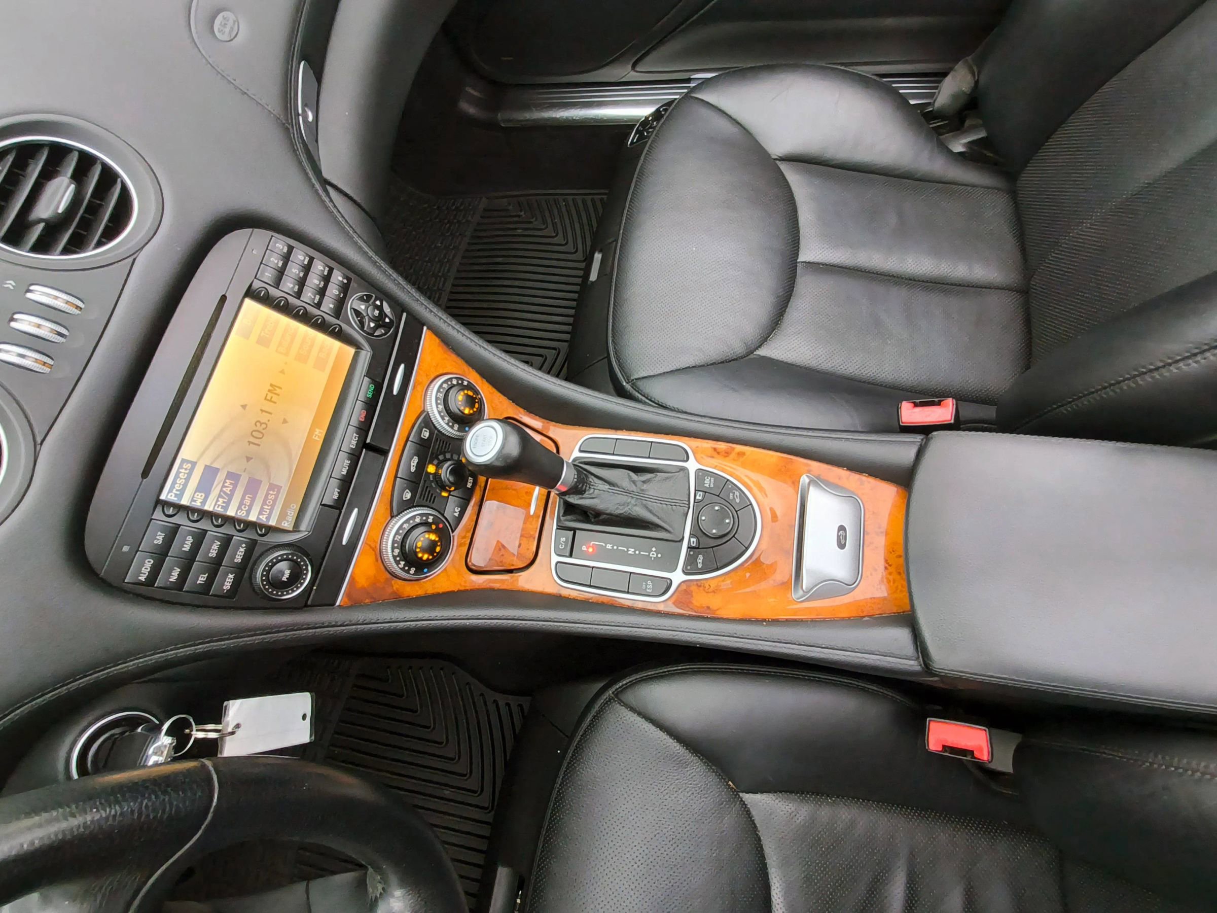 Used 2007 Mercedes-Benz SL 550 image 25