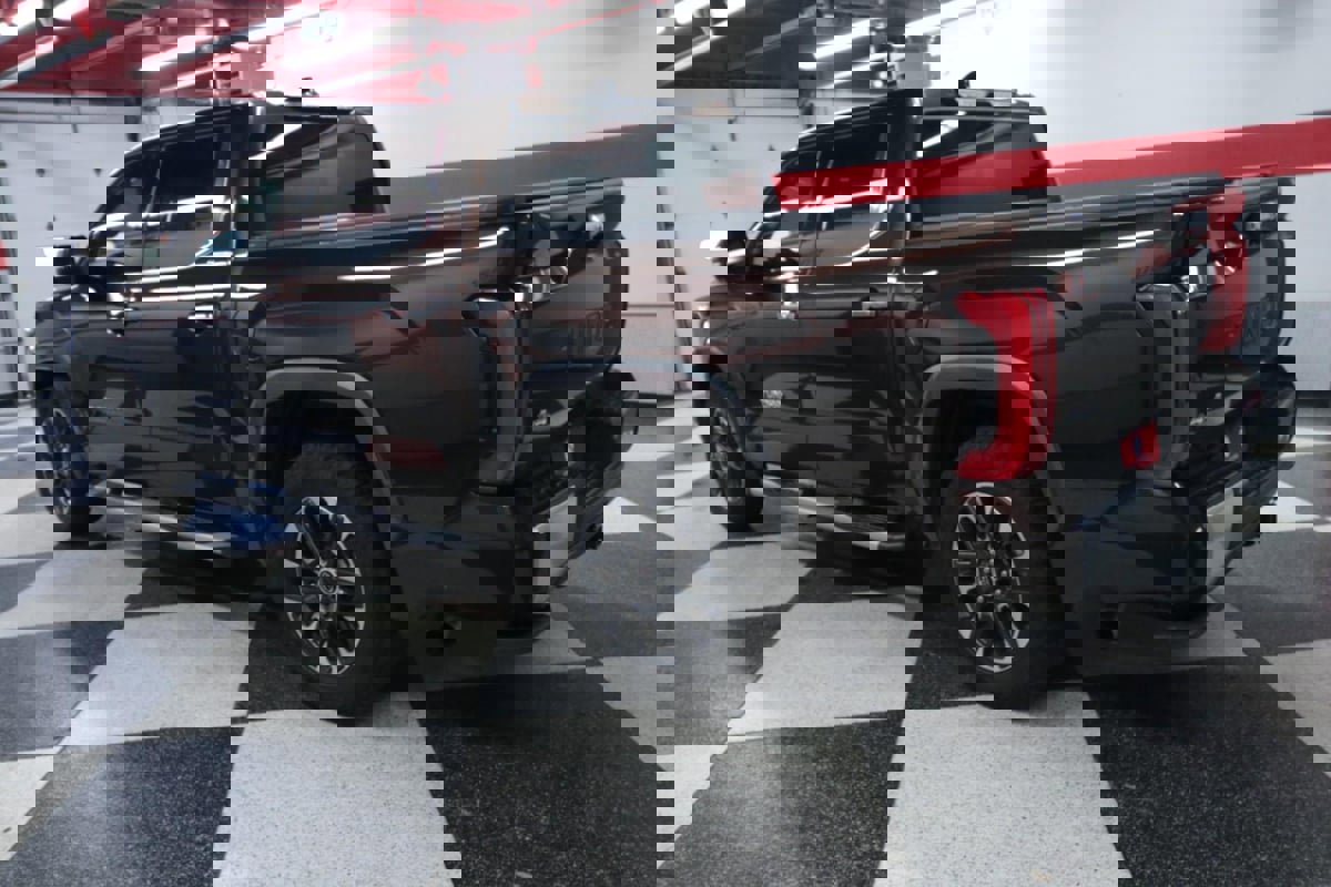 Used 2023 Toyota Tundra Limited w/ Power Package image 6